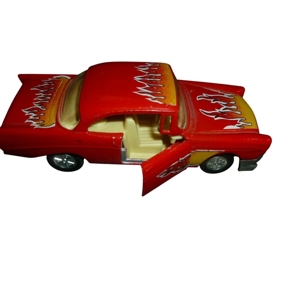 Red‎ 1957 Chevrolet Bel Air Diecast Toy Car with Flame Graphics Opening Doors
